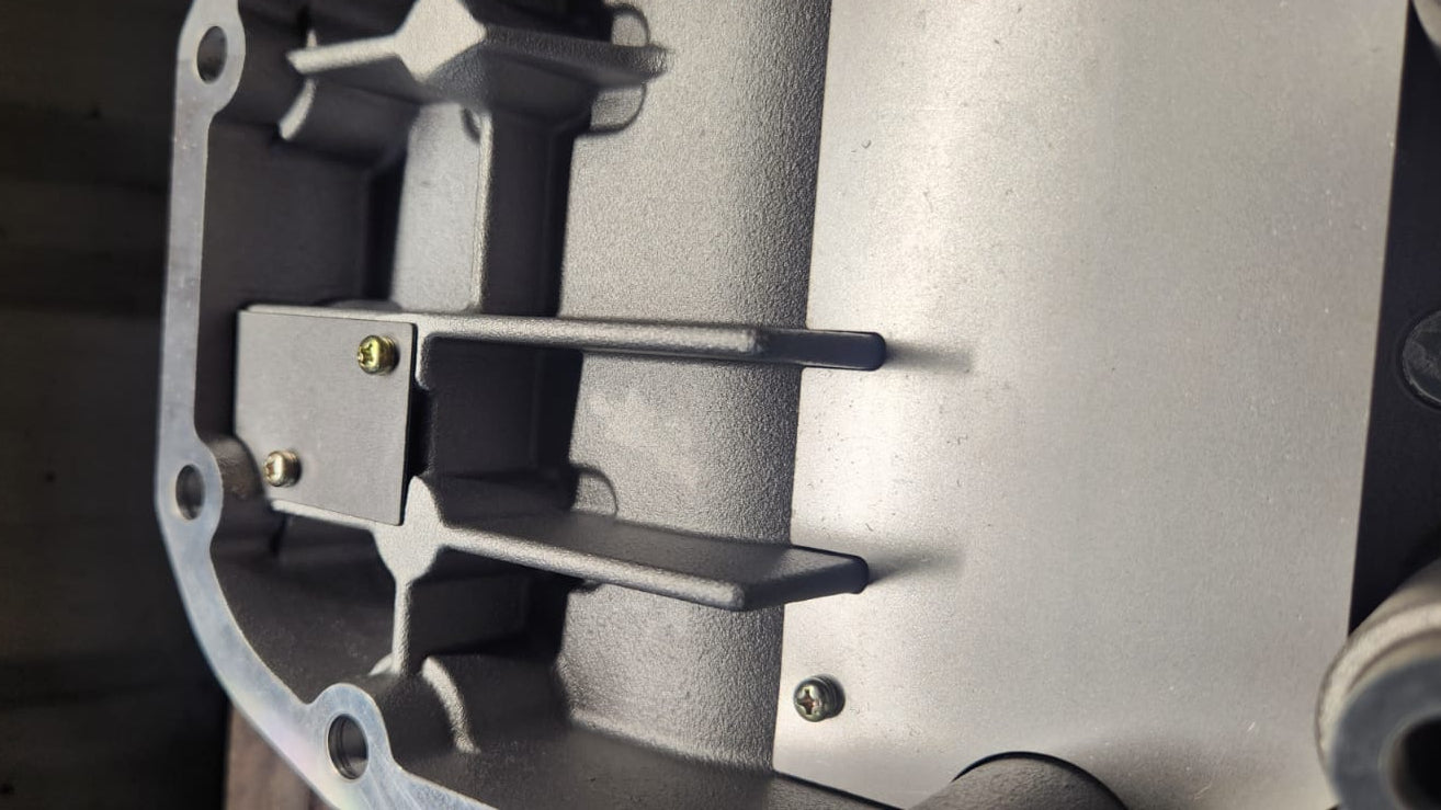 R180 Differential Cover - ESCORT