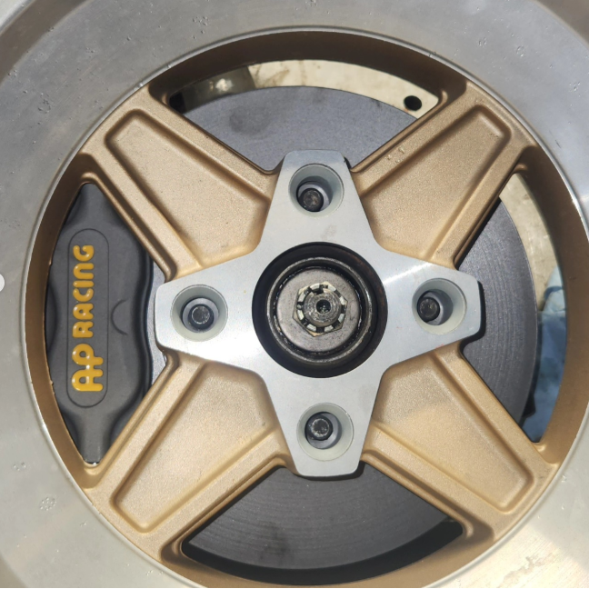 ZSM S30Z AP Racing Front Brake Kit - Nissan (240Z/260Z/280Z)