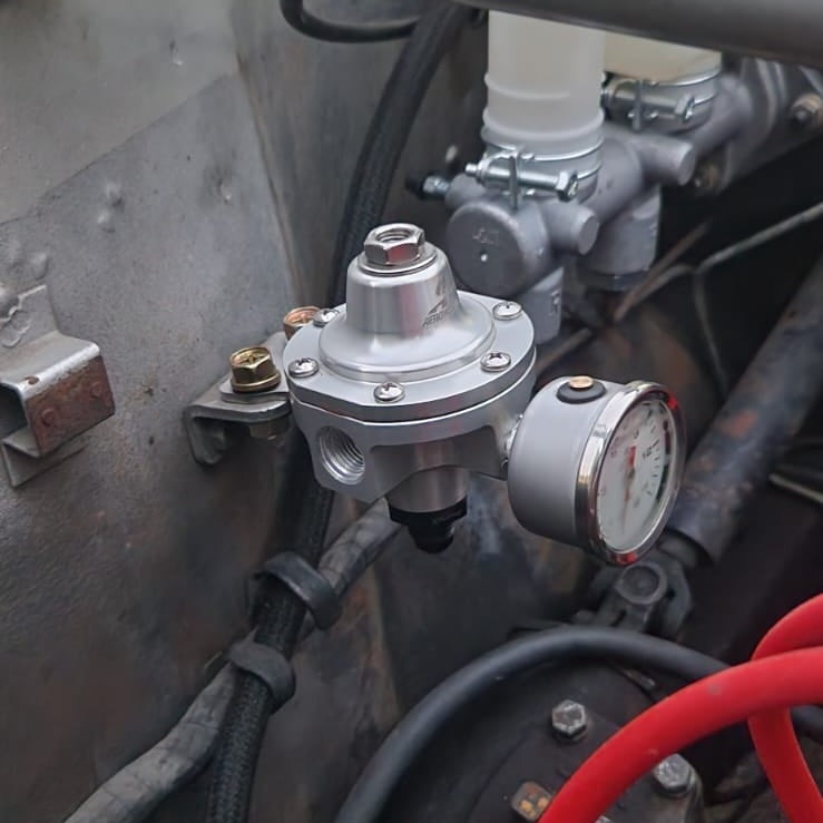 Nissan Skyline Hakosuka Areomotive Fuel Regulator Carburetor Bracket