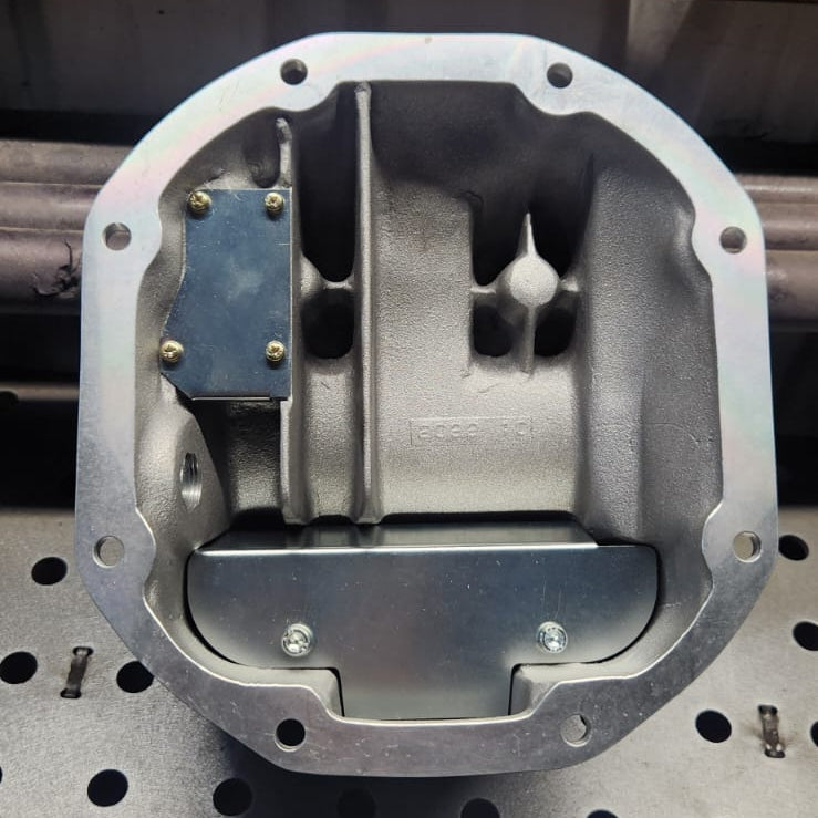 R200 Differential Cover - ESCORT