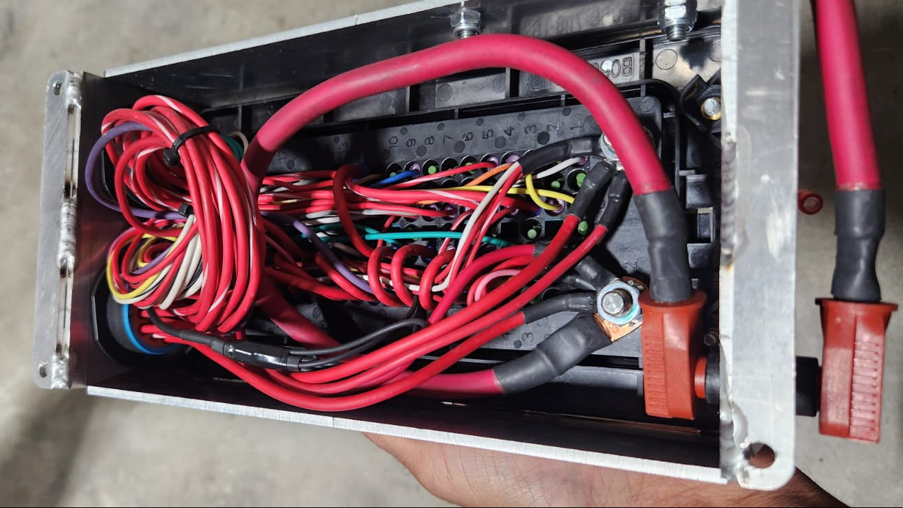 S30Z Eaton Fuse Box Mount