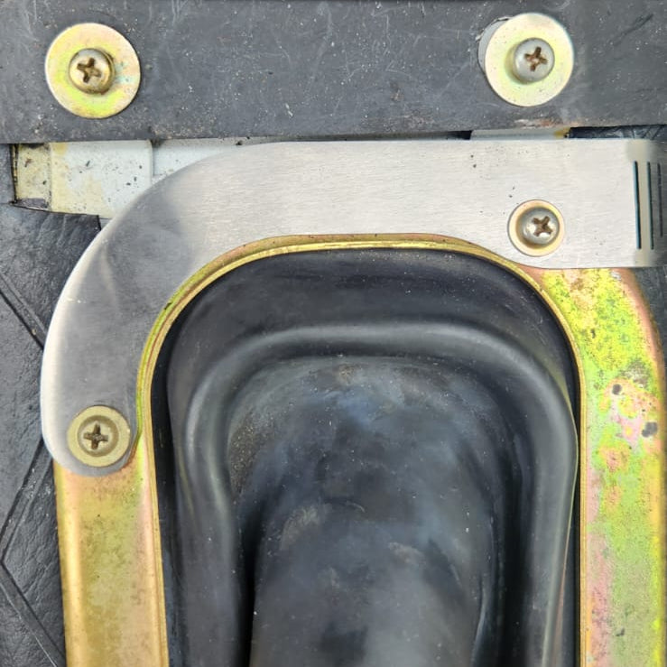 260Z/280Z stainless cup holder installed in center console