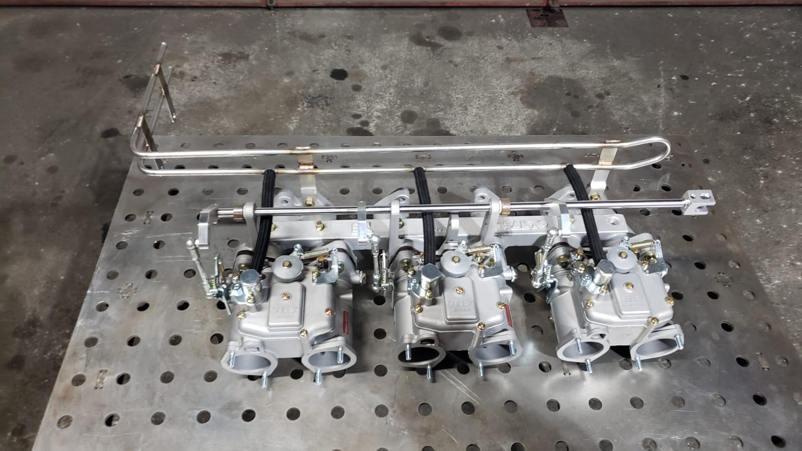 Nismo L-Series Triple Carb Fuel Rail — Japan Import (OEM)