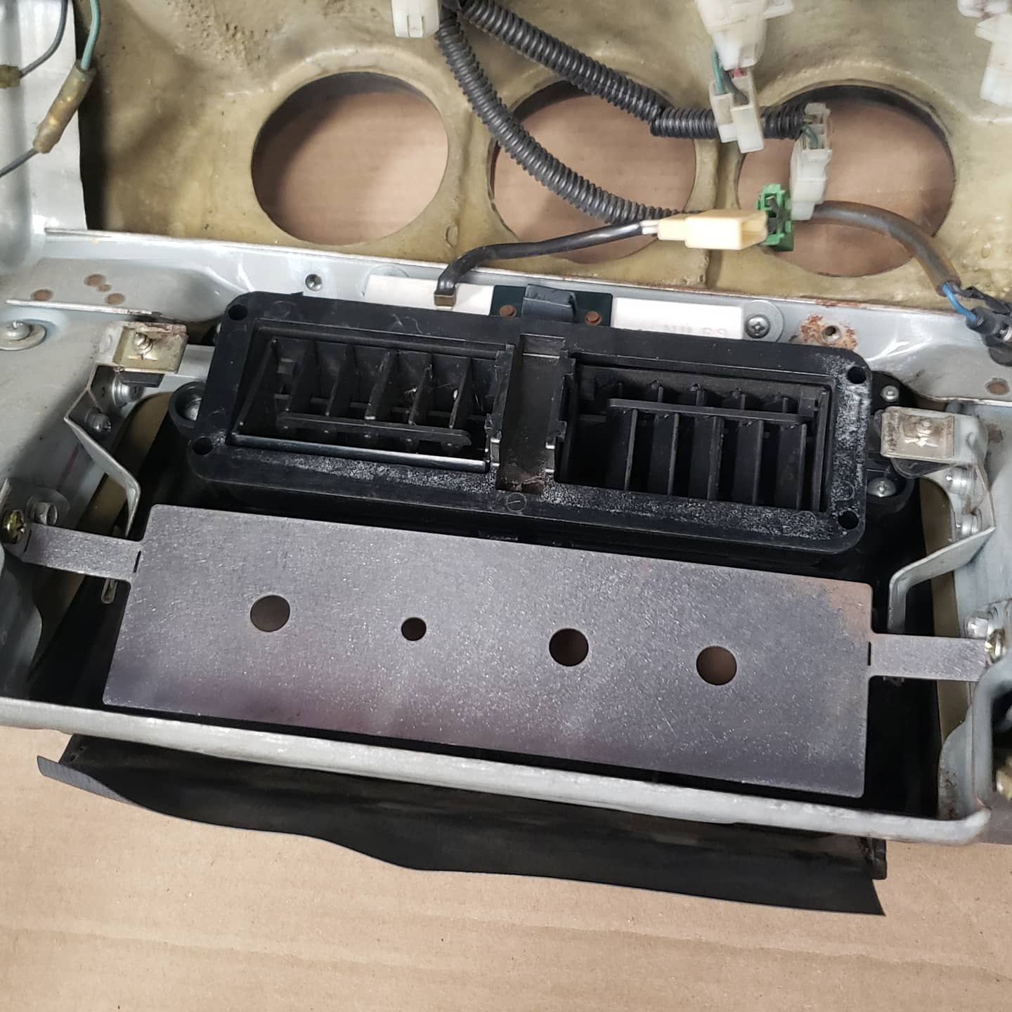 A/C Vent Adapter - 260Z/280Z OEM Dash to Vintage Air Ducting