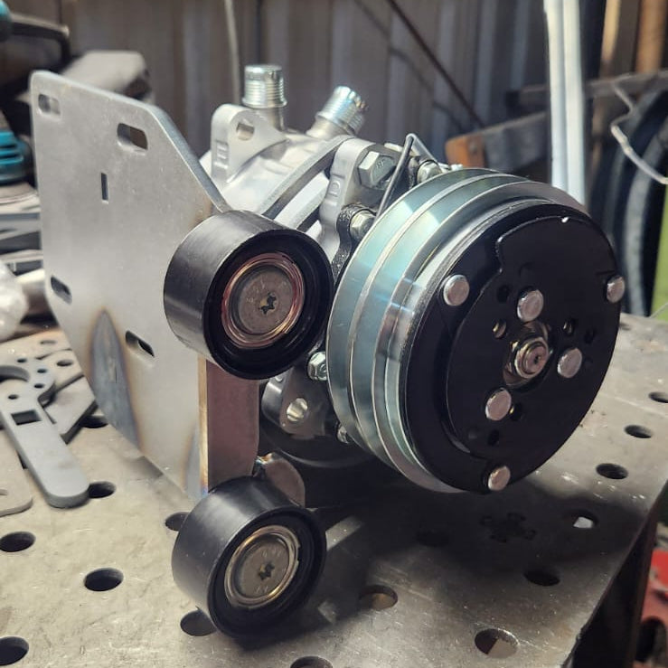 L6 Series Engine A/C Compressor Bracket - Single Belt Version