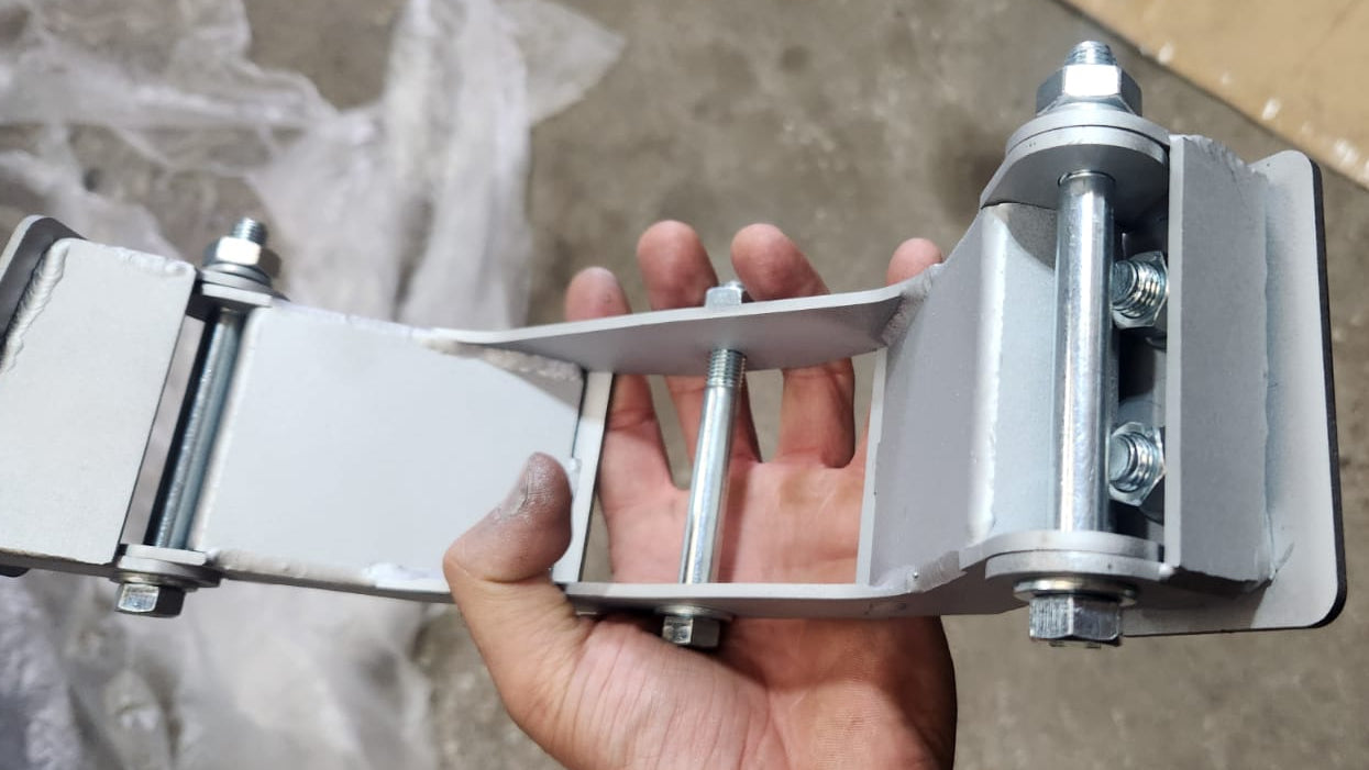ZSM CD009 Transmission Crossmember - L-Series Engine S30 (260Z/280Z)