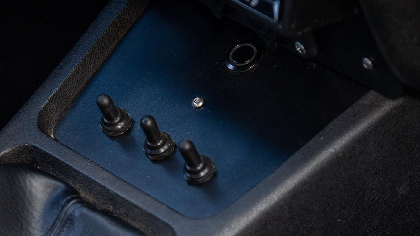 Haltech Screen Mount (260Z/280Z)
